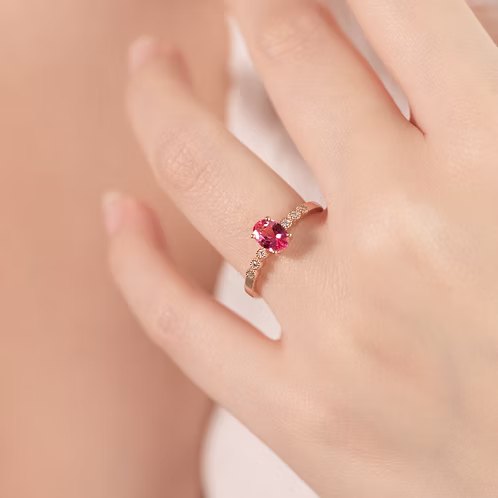 Spinel Lucía Ring