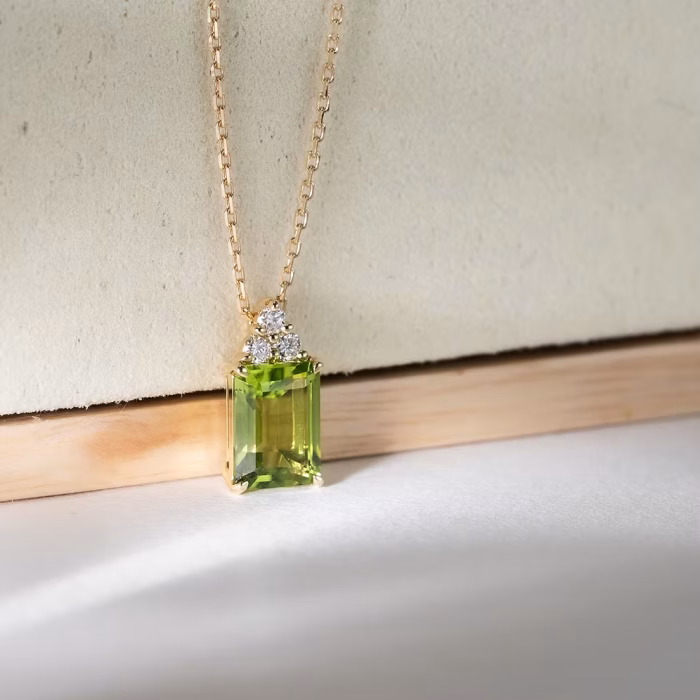Erin Pendant with Peridot