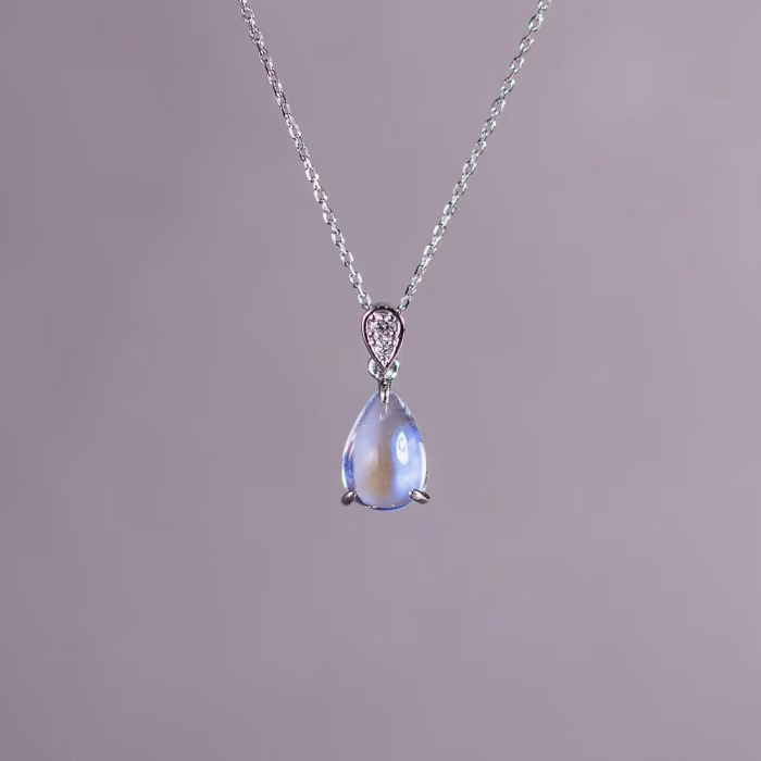 Pear-shaped Moonstone Necklace
